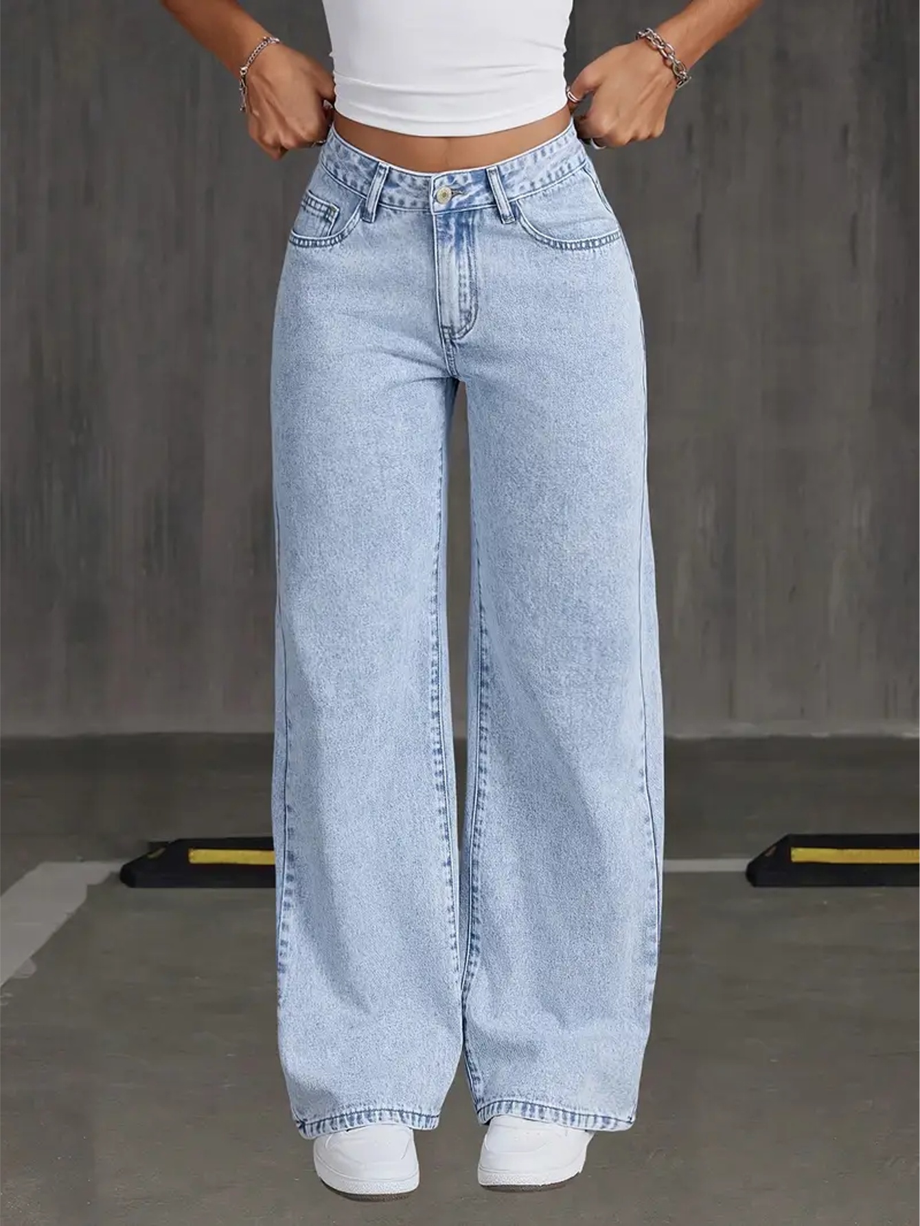 Women's High-Waisted Non-Stretch Wide Leg Jeans, Light Wash Straight Leg Denim Pants - Image 3