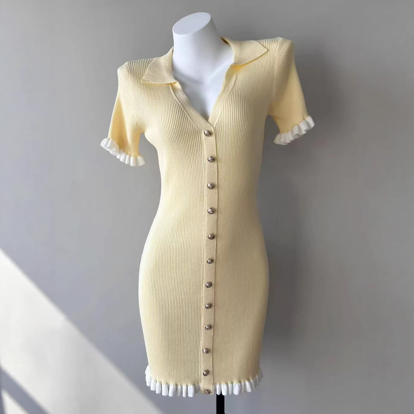 Womens French-style High-waisted Cropped Slim-fit Dress