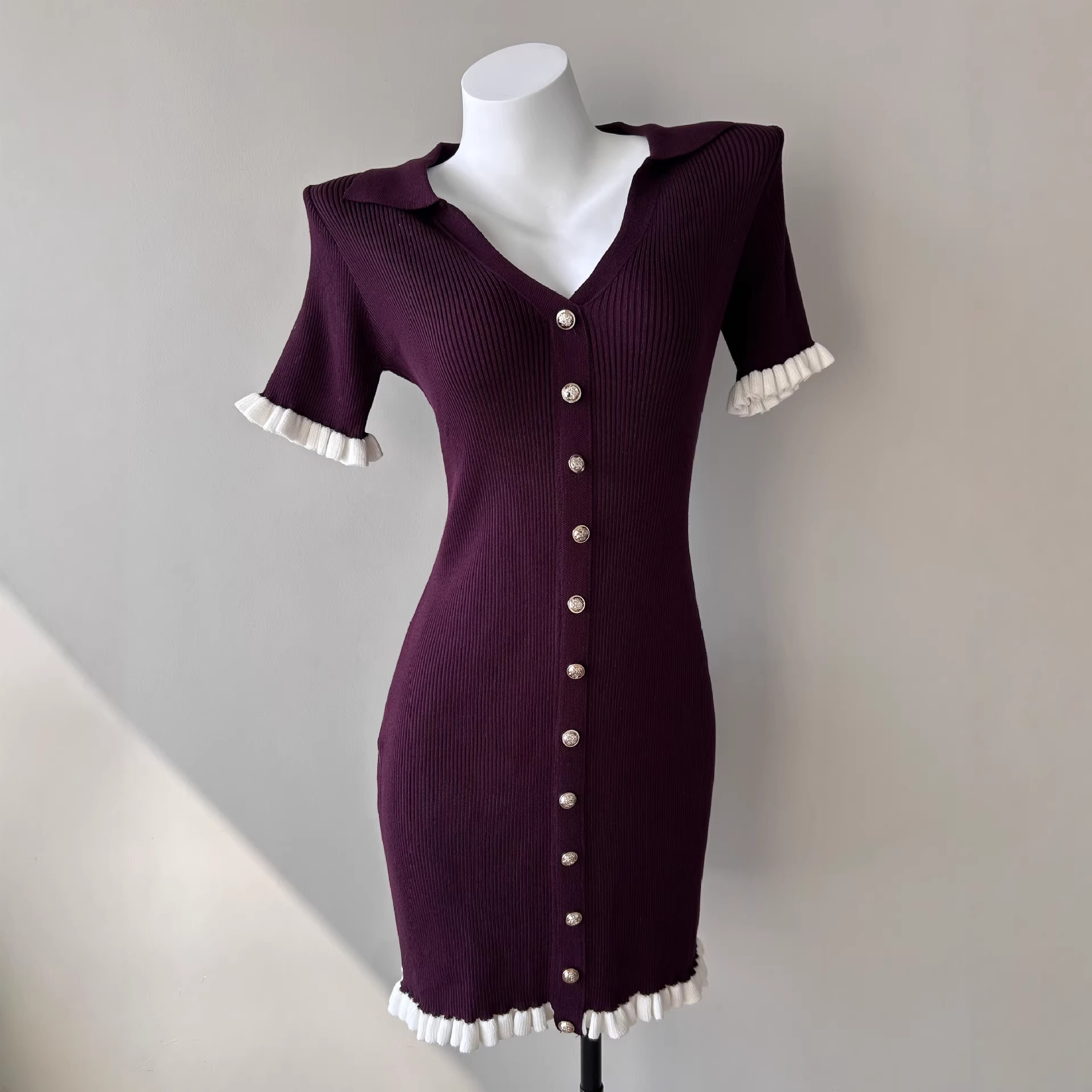 Womens French-style High-waisted Cropped Slim-fit Dress - Image 9